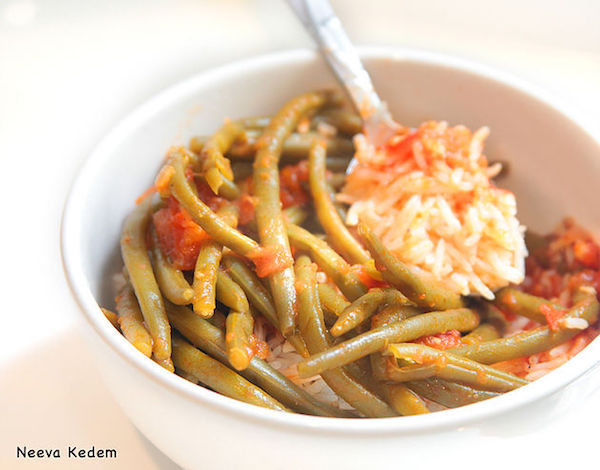 green-beans-with-tomato-sauce